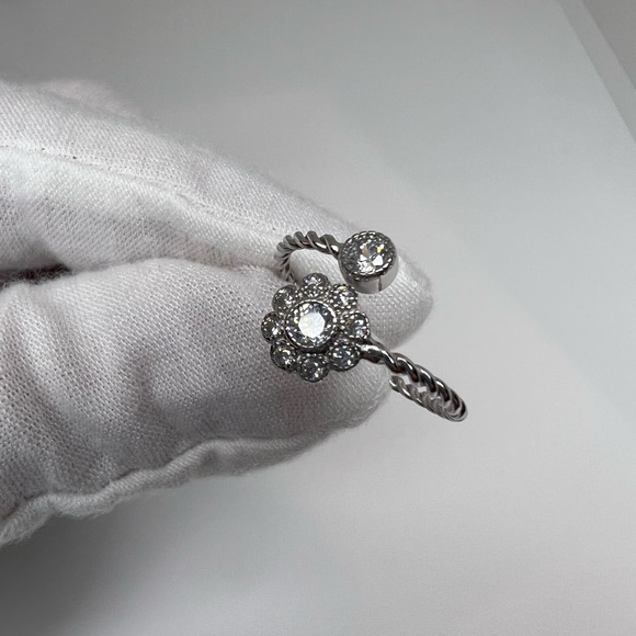 Clearance $15 Firm! Cz Flower Twisted Sterling Silver Ring - Picture 12 of 16